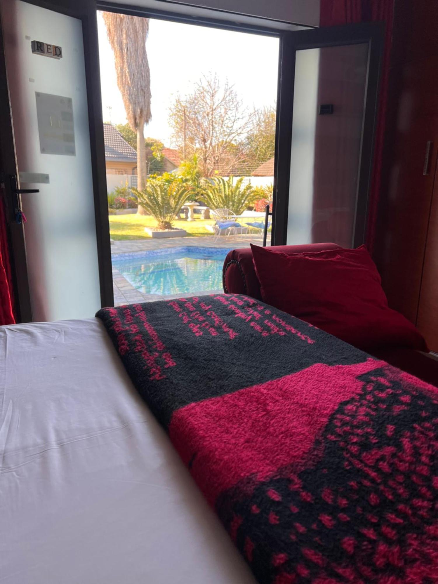 2 Op Terblanche Guesthouse บ็อคสเบิร์ก ภายนอก รูปภาพ